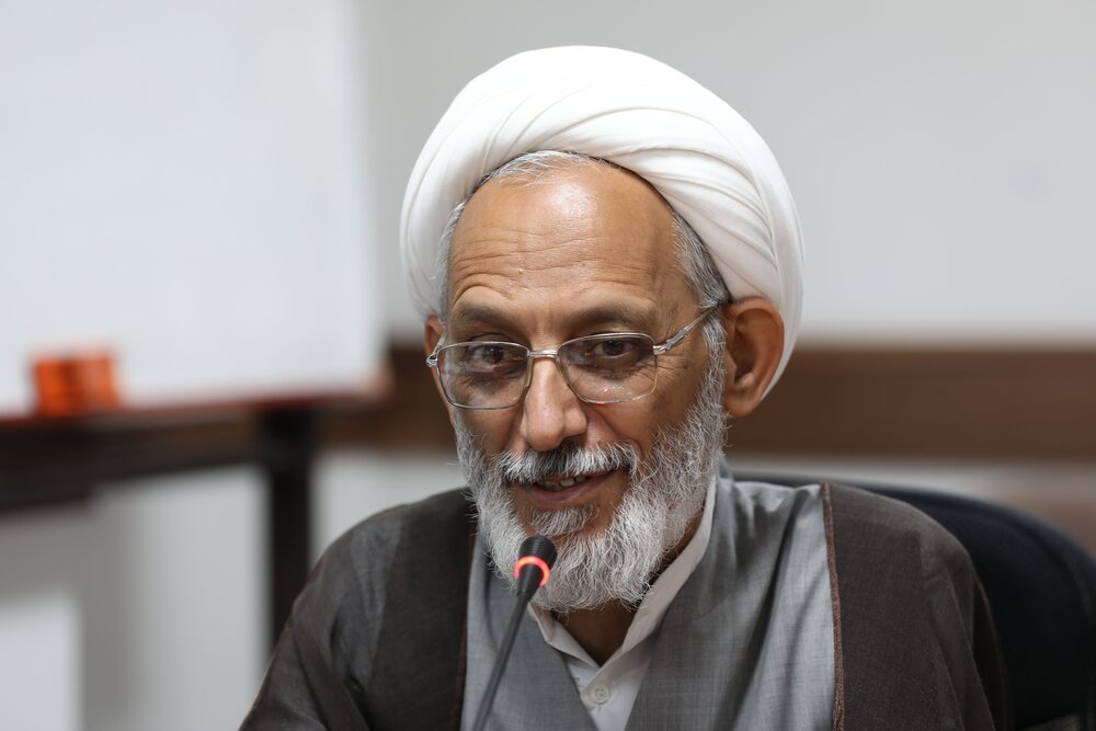 نشست معاون آموزش حوزه های علمیه با اساتید سطح یک حوزه