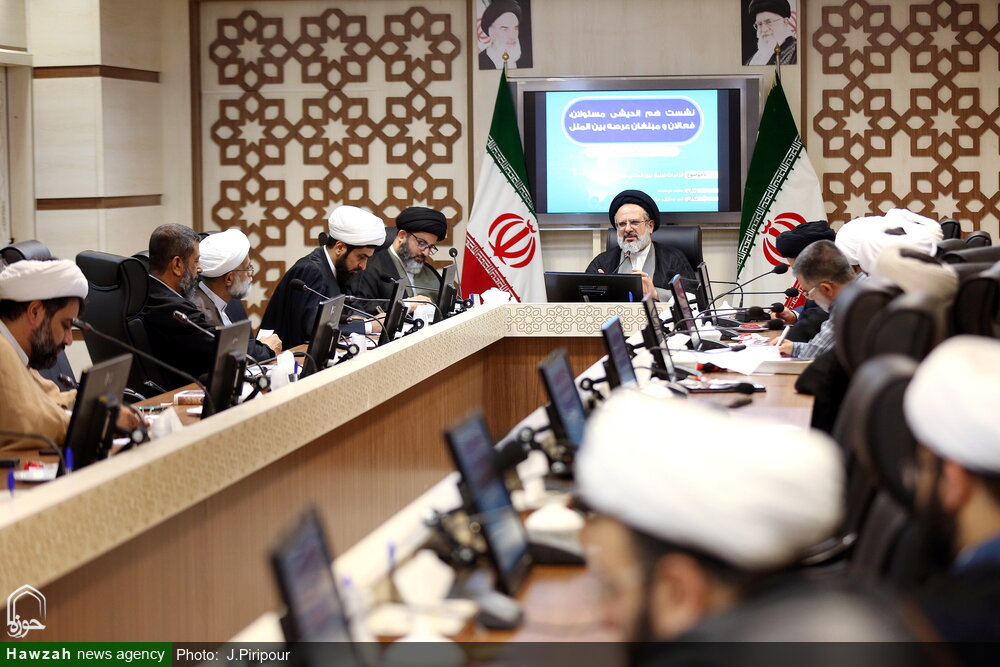 هم‌اندیشی «الزامات تبلیغ بین‌المللی در اربعین» / ورود مبلغان اربعین به مباحث سیاسی داخلی عراق ممنوع