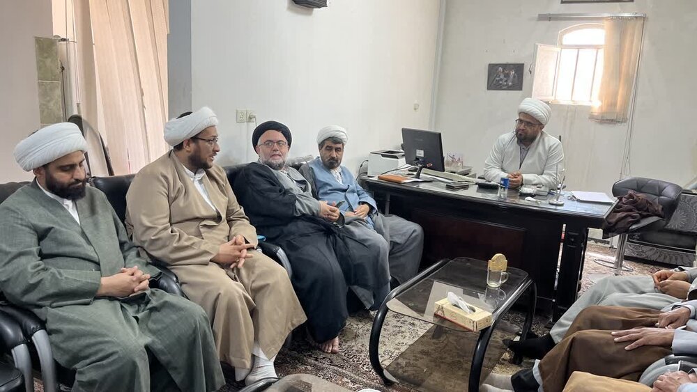 لزوم بهره‌گیری از طلاب مدارس علمیه در طرح‌های تبلیغی