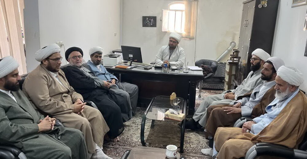 لزوم بهره‌گیری از طلاب مدارس علمیه در طرح‌های تبلیغی+عکس