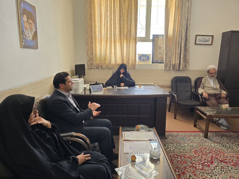 هم‌افزایی حوزه علمیه و منابع طبیعی در مهریز؛ «نارنجستان حضرت زهرا(س)» افتتاح شد