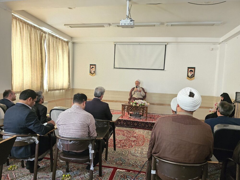 «نارنجستان حضرت زهرا(س)» در مدرسه علمیه الزهرا (س) مهریز افتتاح شد