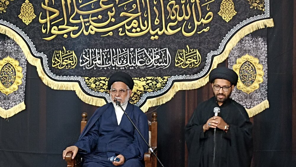 Religioso pakistaní: "Los Imames Infalibles (P) siempre han sido estandartes de la verdad"