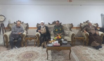 دیدار رئیس سازمان عقیدتی سیاسی ارتش با خانواده شهیدان یوسفی، درویشان و جانباز کریمی