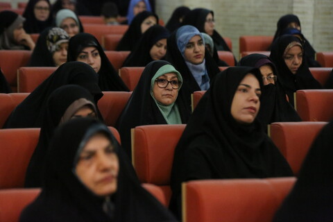 تصاویر / همایش نقش بانوان از دیدگاه امام خمینی (ره) در اصفهان