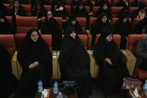 تصاویر / همایش نقش بانوان از دیدگاه امام خمینی (ره) در اصفهان