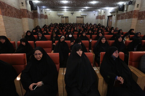 تصاویر / همایش نقش بانوان از دیدگاه امام خمینی (ره) در اصفهان