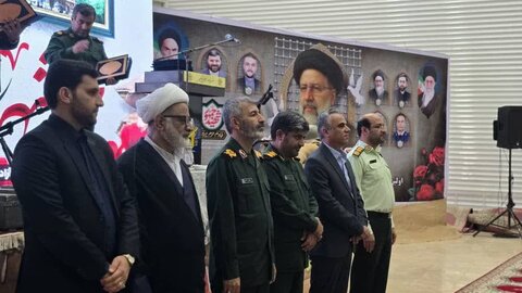 تصاویر/ تجلیل از خانواده شهدا در کنگان