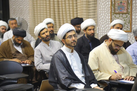 تصاویر / نشست علمی با موضوع " غدیر و اقرار دیگران "