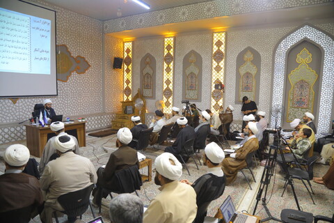 تصاویر / نشست علمی با موضوع " غدیر و اقرار دیگران "