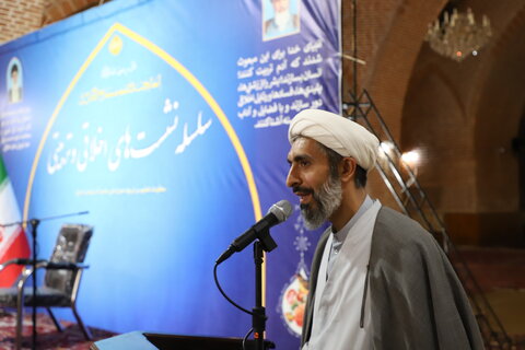 حوزه/ نخستین جلسه از سلسله نشست‌های اخلاقی و تربیتی در حوزه علمیه طالبیه