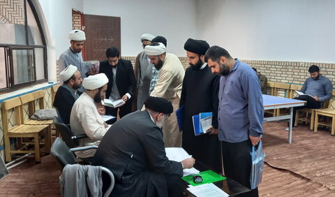 تصاویر/ مصاحبه علمی درس خارج طلاب مدارس علمیه کاشان