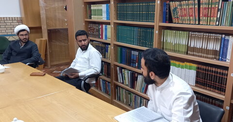 تصاویر/ مصاحبه علمی درس خارج طلاب مدارس علمیه کاشان