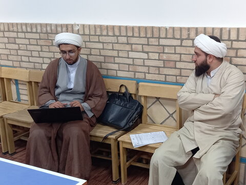 تصاویر/ مصاحبه علمی درس خارج طلاب مدارس علمیه کاشان