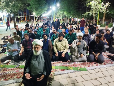 تصاویر/ حضور طلاب مدرسه علمیه آیت‌الله یثربی‌(ره) کاشان در چایخانه امام رضا(ع)