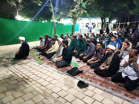 تصاویر/ حضور طلاب مدرسه علمیه آیت‌الله یثربی‌(ره) کاشان در چایخانه امام رضا(ع)