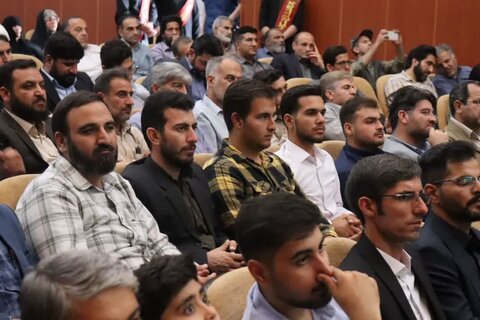 تصاویر هفتمین گردهمایی سالانه فعالان مردمی اربعین حسینی در لرستان