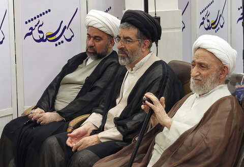 تصاویر/ آیین رونمایی از کتاب مرد تدبیر و مدارا