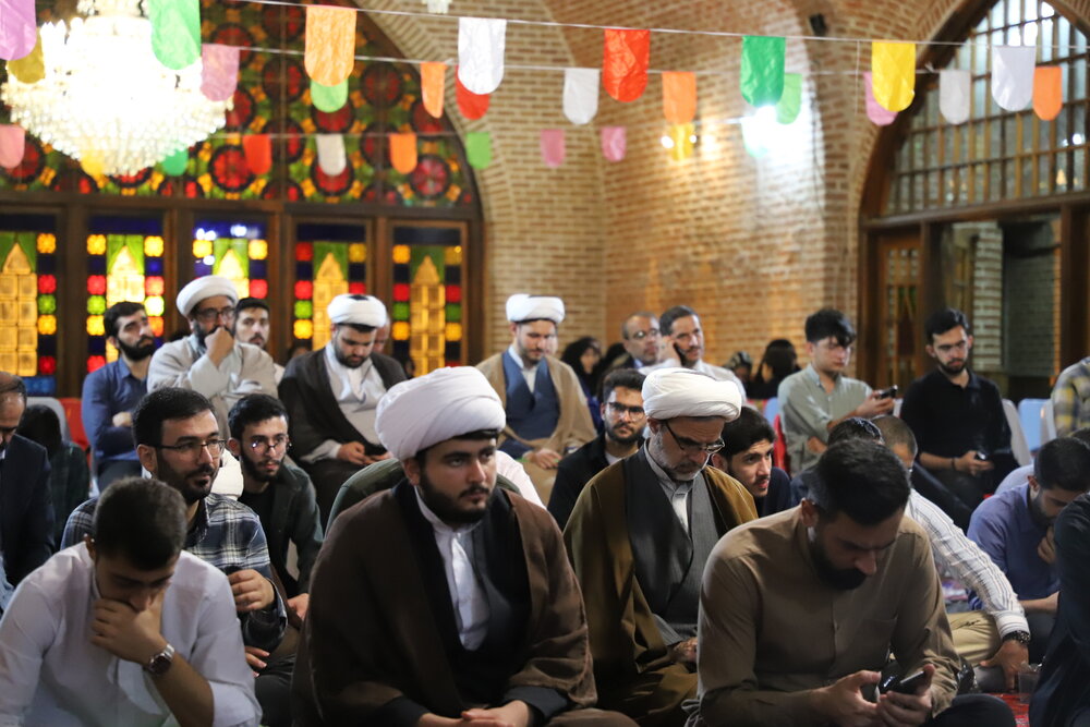 سلسله‌نشست‌های حوزه و مرزبانی انقلاب اسلامی در مساجد تهران برگزار می‌شود