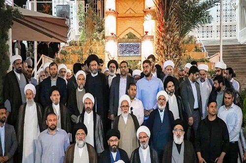 امام جمعه کرمانشاه بر مزار سپهبد شهید حاج قاسم سلیمانی حضور یافت