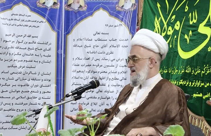 غدیر به عنوان اصل الهی برای مردم تبیین شود