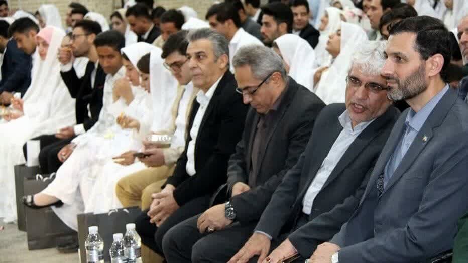 ۱۱۰ زوج آران و بیدگلی پیمان زندگی را امضا کردند+ عکس