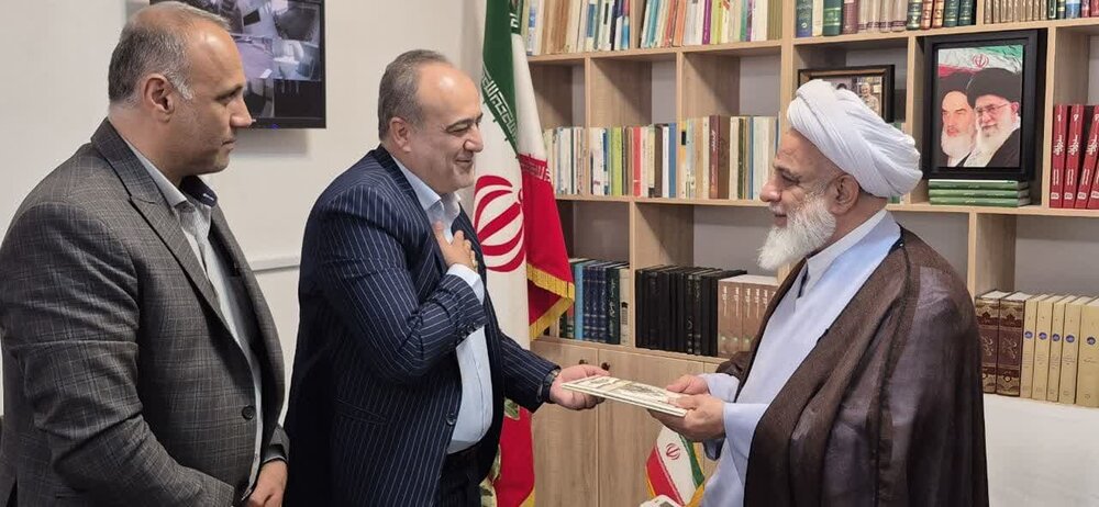 دیدار مدیرکل فرهنگ و ارشاد اسلامی استان قزوین با امامجمعه شهرستان آبیک