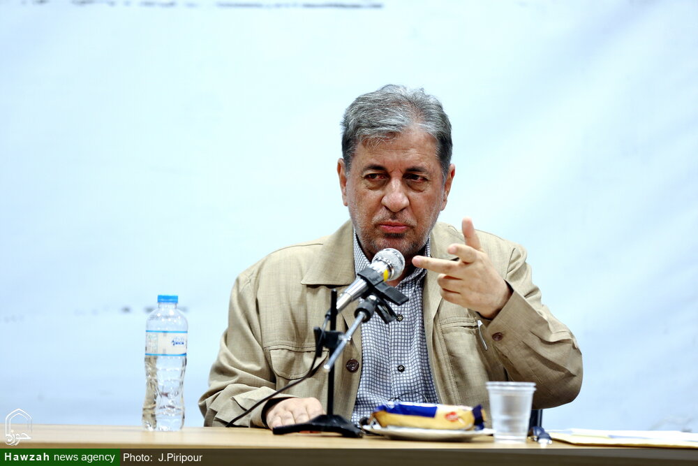 گزارشی از همایش طلایه‌دار مقاومت؛ از تاثیر فلسفه سیاسی امام در پیروزی انقلاب تا خطری که حوزه را تهدید می‌کند