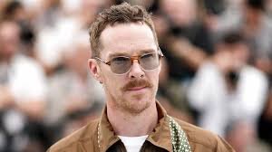 Benedict Cumberbatch among more than 300 artists urging Starmer to end UK arms sales to Israel