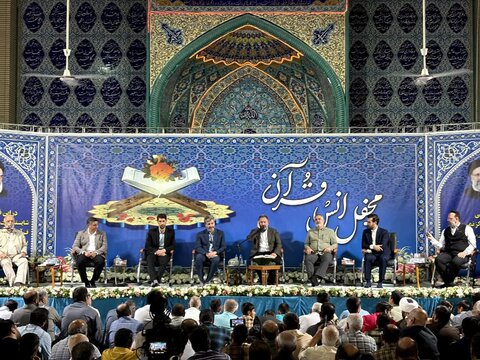 تصاویر محفل انس با قرآن کریم در ازنا
