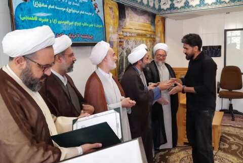 مراسم تقدیر و تجلیل از طلاب ممتاز