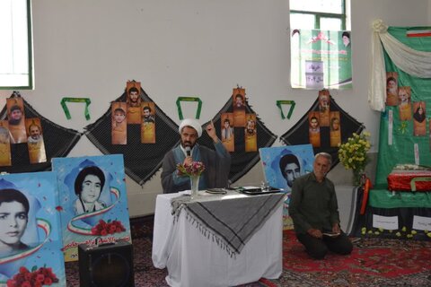 تصاویر برگزاری یادواره شهدای روستای جوز در الیگودرز