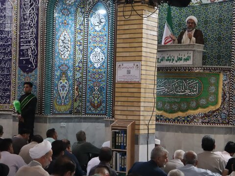 تصاویر اقامه نماز جمعه کوهدشت