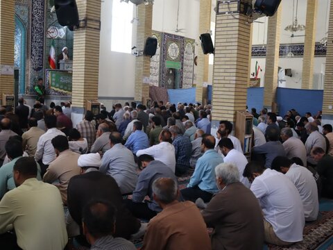 تصاویر اقامه نماز جمعه کوهدشت