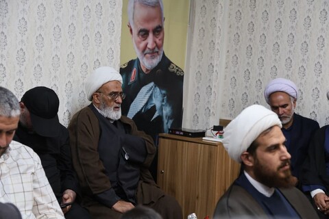 تصاویر / نشست منتخبین شبکه تبلیغ همدان با نماینده ولی فقیه در استان