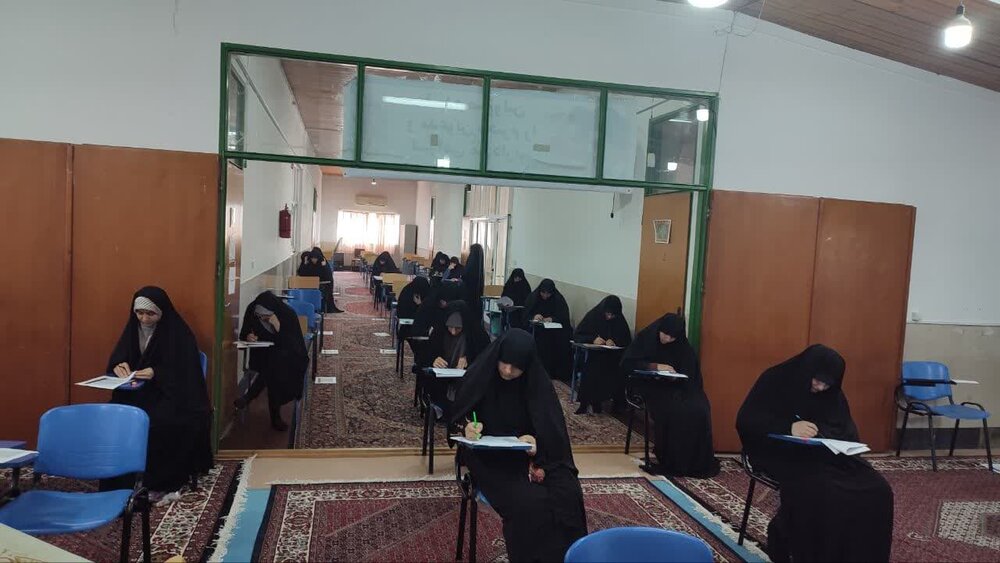 آزمون جذب مدرس حوزه علمیه خواهران استان مازندران برگزار شد