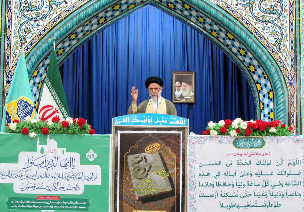 دشمن دنبال حیازدایی از جامعه است