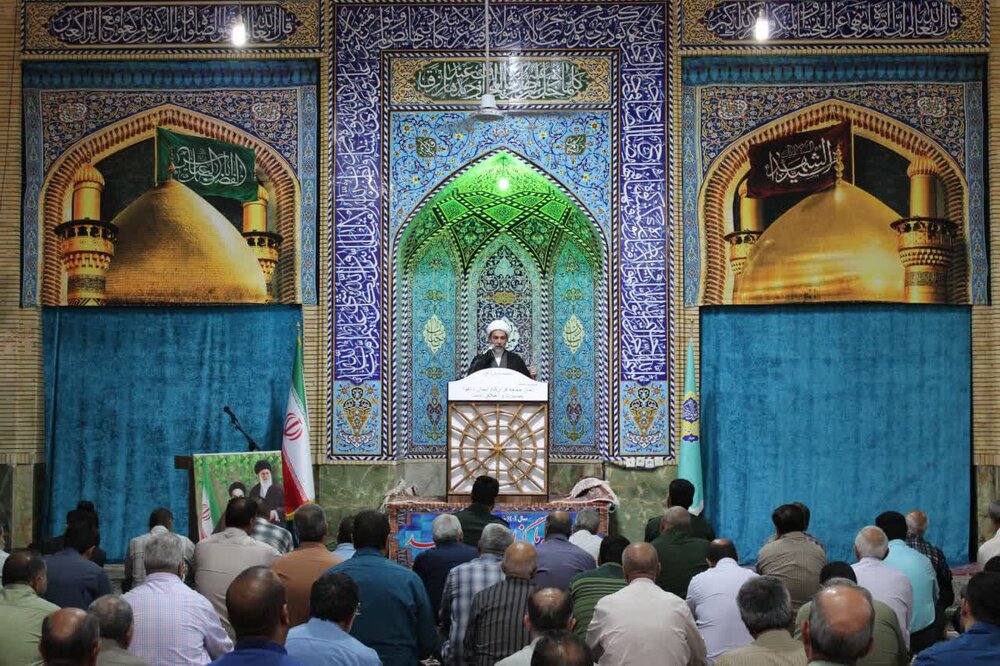 امام خمینی(ره) با کلام الهی خود انقلابی انسان‌ساز را پایه‌گذاری نمود + عکس