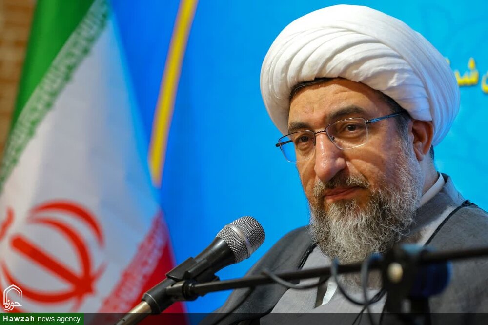 تبلیغ دین، جز با اخلاص و مجاهدت، به سرمنزل مقصود نمی‌رسد