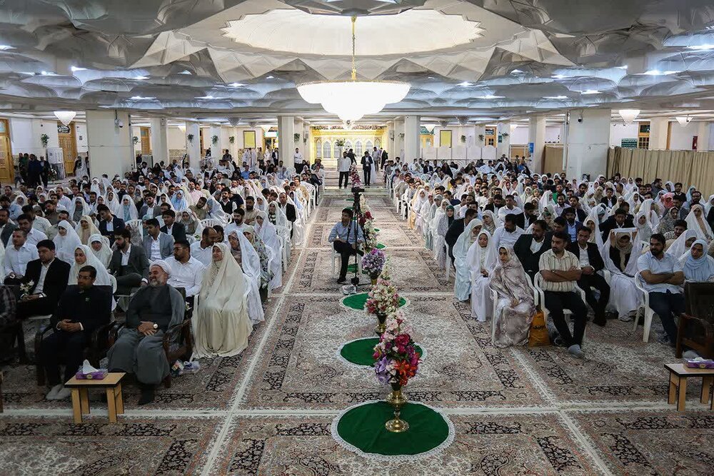 جشن ازدواج ۳۲۵ زوج جوان در حرم حضرت فاطمه معصومه (س)