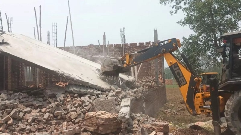 ভারতে আবার একটি মসজিদ ধ্বংস, প্রশাসনের দাবি, মসজিদের নির্মাণ অবৈধ