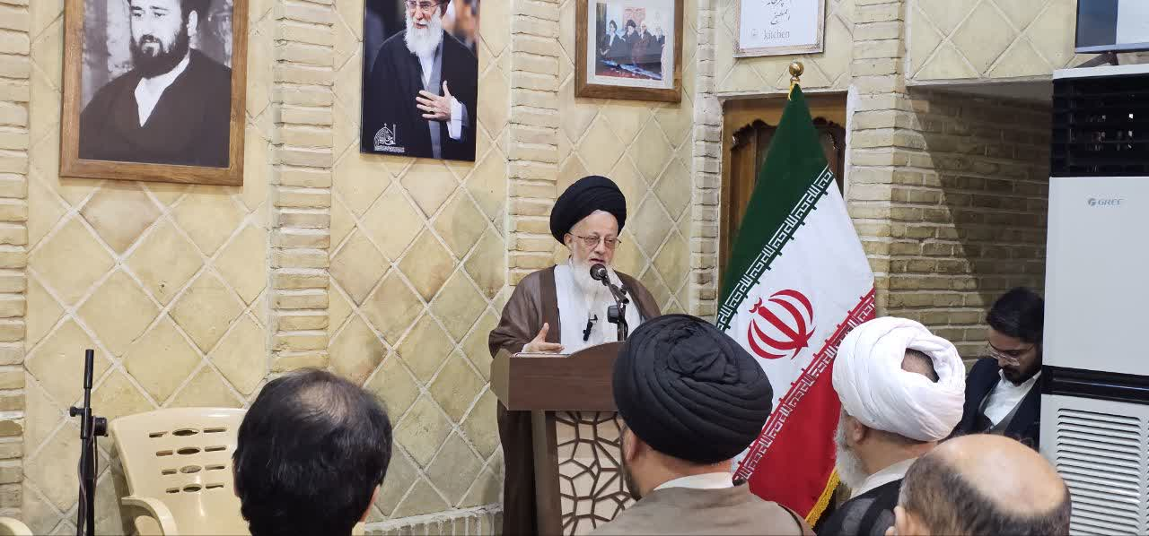 مراسم سالگرد ارتحال امام خمینی (ره) در نجف اشرف برگزار شد/ تاکید بر اهمیت انتقال دستاوردهای انقلاب اسلامی به نسلهای آینده