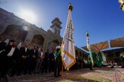 العتبة العلويّة المقدّسة تسلّم رايات الغدير لهيئات ومؤسّسات عراقية وعالمية + صور