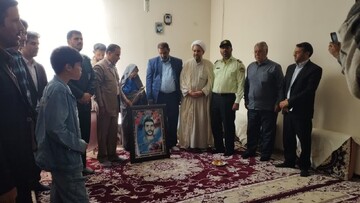 تصاویر/ یادواره خانگی شهید صفی الله احمدی در شازند