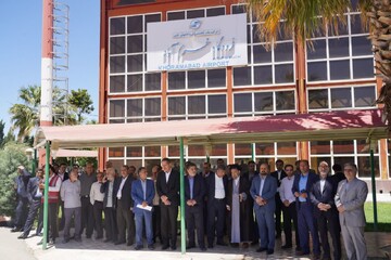 تصاویر/ آیین بدرقه اعزام حجاج لرستانی به سرزمین وحی از فرودگاه بین المللی خرم آباد