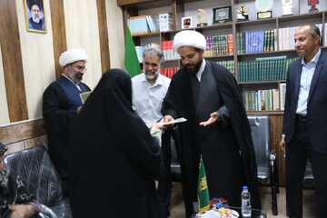 امام جمعه شهرستان خمیر از خدمات گروه جهادی پزشکی موسسه راه ایمان قدردانی کرد+تصاویر