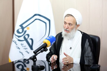 اگر معنویت و عرفان امام(ره) نبود، انقلاب به نتیجه مطلوب نمی‌رسید / پنج رسالت کلیدی حوزه و روحانیت از نگاه امامین انقلاب