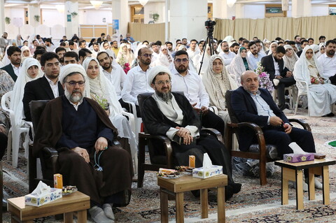 تصاویر/ جشن ازدواج ۳۲۵ زوج جوان در حرم حضرت فاطمه معصومه (س)