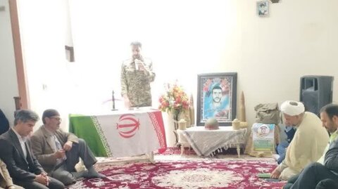 تصاویر/یادواره خانگی شهید صفی الله احمدی در شازند