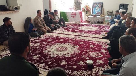 تصاویر/یادواره خانگی شهید صفی الله احمدی در شازند